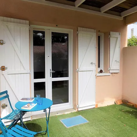 Sur Gironde - De Au - Ideale En Famille